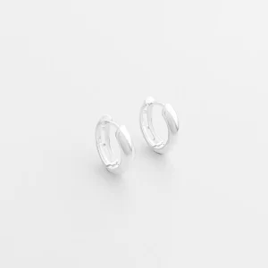 Brinco Gout Argola Liso com Detalhes Vazados Prata 925